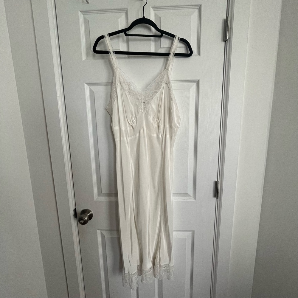 Vintage Slip Dress/Nightgown w/ Lace Trim